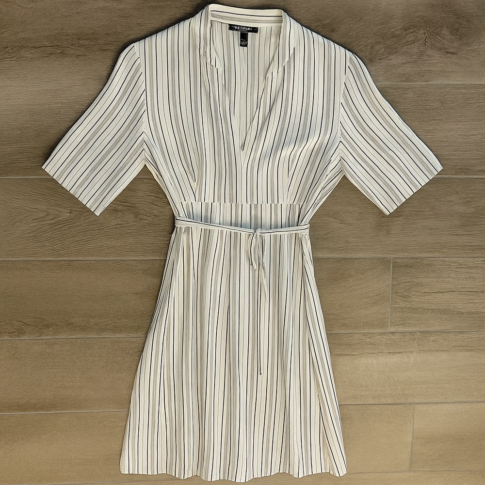 Isabella Oliver Size 3 Short Sleeve Belted Maternity Dress – Made in Portugal